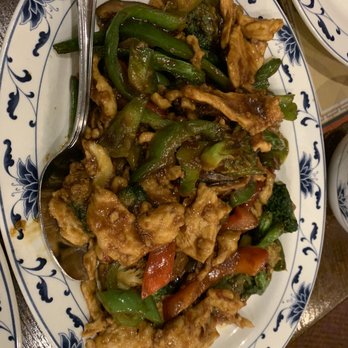Hot Sizzling Wok - Capital Chicken - spicy. My friend said she really enjoyed this dish. - Fast Food Near Me - Toledo, Ohio Hot Sizzling Wok - Capital Chicken - spicy. My friend said she really enjoyed this dish. - Fast Food Near Me - Toledo, Ohio