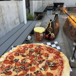 dairy free pizza with pepperoni and mushrooms.
