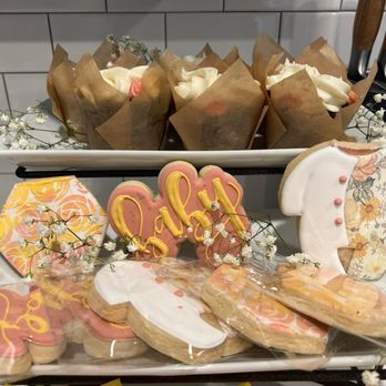 Butter Bean Baking - Custom cookies - Desserts Near Me - Decatur, Texas