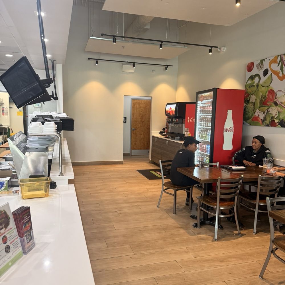Gyromania Grill - Inside beverage area - Greek Near Me - Hollywood, Florida