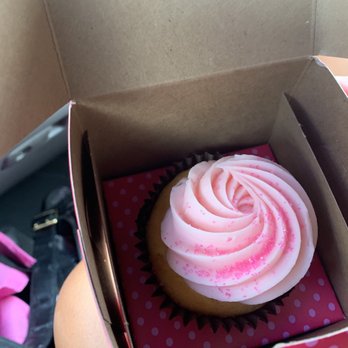 Smallcakes Cupcakery - Cupcakes Near Me - Port Saint Lucie, Florida Smallcakes Cupcakery - Cupcakes Near Me - Port Saint Lucie, Florida
