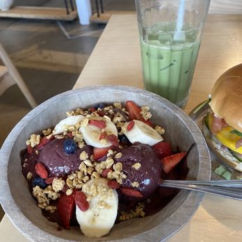 Emmett’s Cafe - Açaí bowl - Cafes Near Me - Columbus, Ohio Emmett’s Cafe - Açaí bowl - Cafes Near Me - Columbus, Ohio