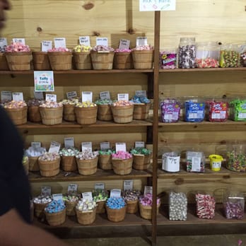 Candyland Cottage And Ice Cream Shoppe - Fix a bag to weigh - Candy Stores Near Me - Scott, Louisiana Candyland Cottage And Ice Cream Shoppe - Fix a bag to weigh - Candy Stores Near Me - Scott, Louisiana