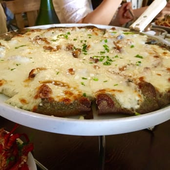 Caffe Concerto - Gorgonzola Pizza - Pizza Near Me - Los Angeles, California