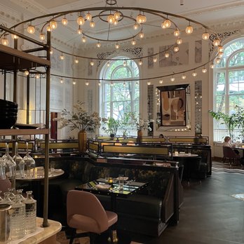 The George - Interior - New American Near Me - Seattle, Washington