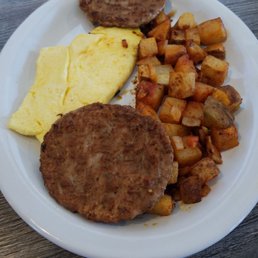 Mammas Kitchen - Sausage pattues, home fries and "scrambled" (???) eggs. - steak, food - Breakfast & Brunch Near Me - Humboldt, Arizona