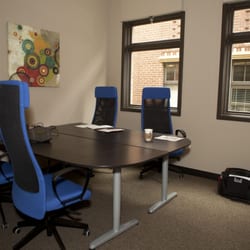 Cowork Suites - Cowork Suites Collaborative Office - Idead to hosts 4 people for an idea sharing meeting