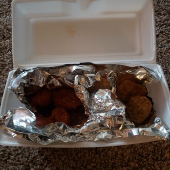 Wing It Plus - This container was 20$ with a 2$ tip... - Chicken Wings Near Me - Colorado Springs, Colorado