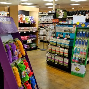 Feeders Supply 2236 Holiday Manor Ctr Brownsboro Northfield
