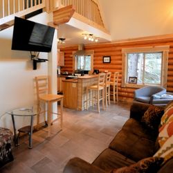 Alyeska Hideaway Log Cabins - Placer Cabin
