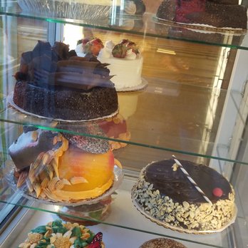 F Monteleone Bakery & Cafe - beautifully decorated cakes - Bakeries Near Me - Brooklyn, New York F Monteleone Bakery & Cafe - beautifully decorated cakes - Bakeries Near Me - Brooklyn, New York