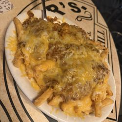 Taylors Bar & Grill - Chili cheese fries