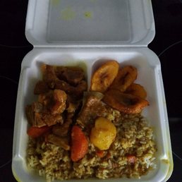 Curry goat white rice and plantains Curry goat white rice and plantains