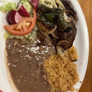 Taco Loco - Carne asada combination plate - Mexican Near Me - Ukiah, California Taco Loco - Carne asada combination plate - Mexican Near Me - Ukiah, California