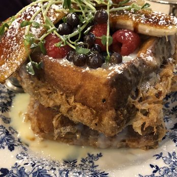 Queens Breakfast Cocktails - French toast - Cocktail Bars Near Me - Calgary, Alberta