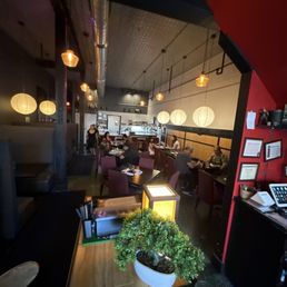 Always packed! Come enjoy this upbeat saki and sushi lounge! Always packed! Come enjoy this upbeat saki and sushi lounge!