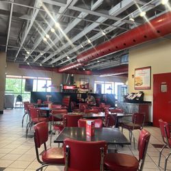 Freddy's Frozen Custard & Steakburgers