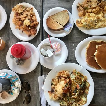 Tom's - Veggie Omelet, Fluffy Pancakes, Western Omelet, Special 2 by 2 by 2 Combo, Side of Home Fries - Diners Near Me - Brooklyn, New York