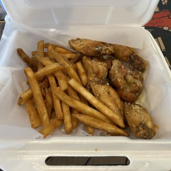 Josie's Pizza & Wings - Lunch Special-Wings (honey, garlic, Parmesan), fries, and drink (not shown) - Pizza Near Me - Orlando, Florida Josie's Pizza & Wings - Lunch Special-Wings (honey, garlic, Parmesan), fries, and drink (not shown) - Pizza Near Me - Orlando, Florida