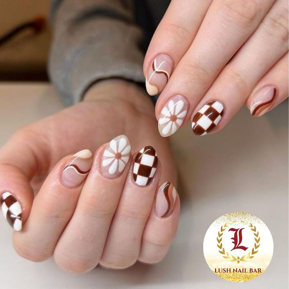 Lush Nail Bar Roswell Logo