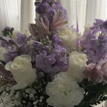 Petite 2 Florist - Flowers - Florists Near Me - Levittown, New York