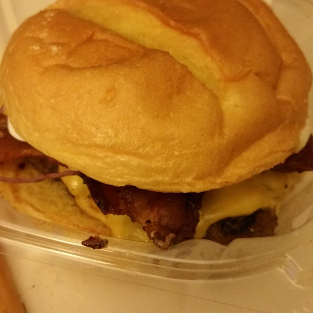 Smashburger - Applewood Bacon cheese burger - Burgers Near Me - Bronx, New York Smashburger - Applewood Bacon cheese burger - Burgers Near Me - Bronx, New York