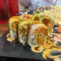 Nori Sushi & Grill - Godzilla maki