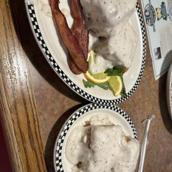 Black Bear Diner Oakley - Diners Near Me - Oakley, California