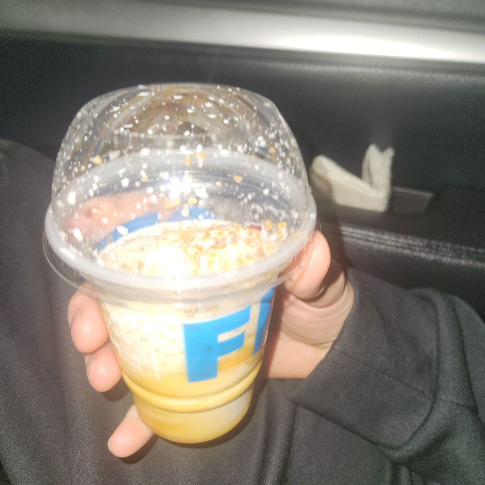 Caramel crunch frosty Caramel crunch frosty