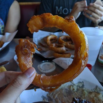 Phil's BBQ - Onion rings - Barbeque Near Me - San Diego, California