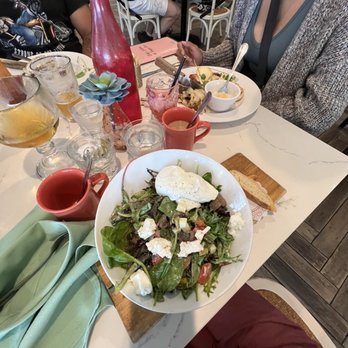 Cody's La Jolla - Healthy breakfast salad - Breakfast & Brunch Near Me - La Jolla, California Cody's La Jolla - Healthy breakfast salad - Breakfast & Brunch Near Me - La Jolla, California