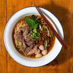 Soupe Au Boeuf Braise 🌶🌶 | Thai Braised Beef Soup 🌶🌶