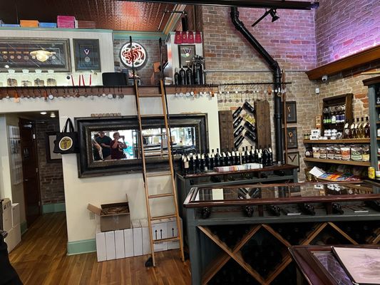 Caduceus Cellars and Merkin Vineyards Tasting Room by null