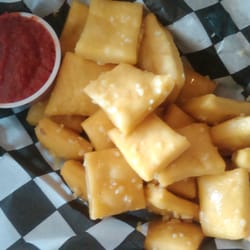 The Feed Store - Garlic nuggets