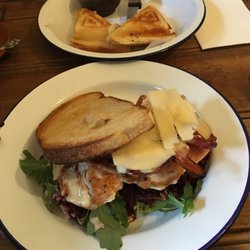 Alby & Esthers - Who's Hungry ??