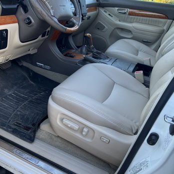Charlie's Upholstery - After - Auto Upholstery Near Me - Simi Valley, California