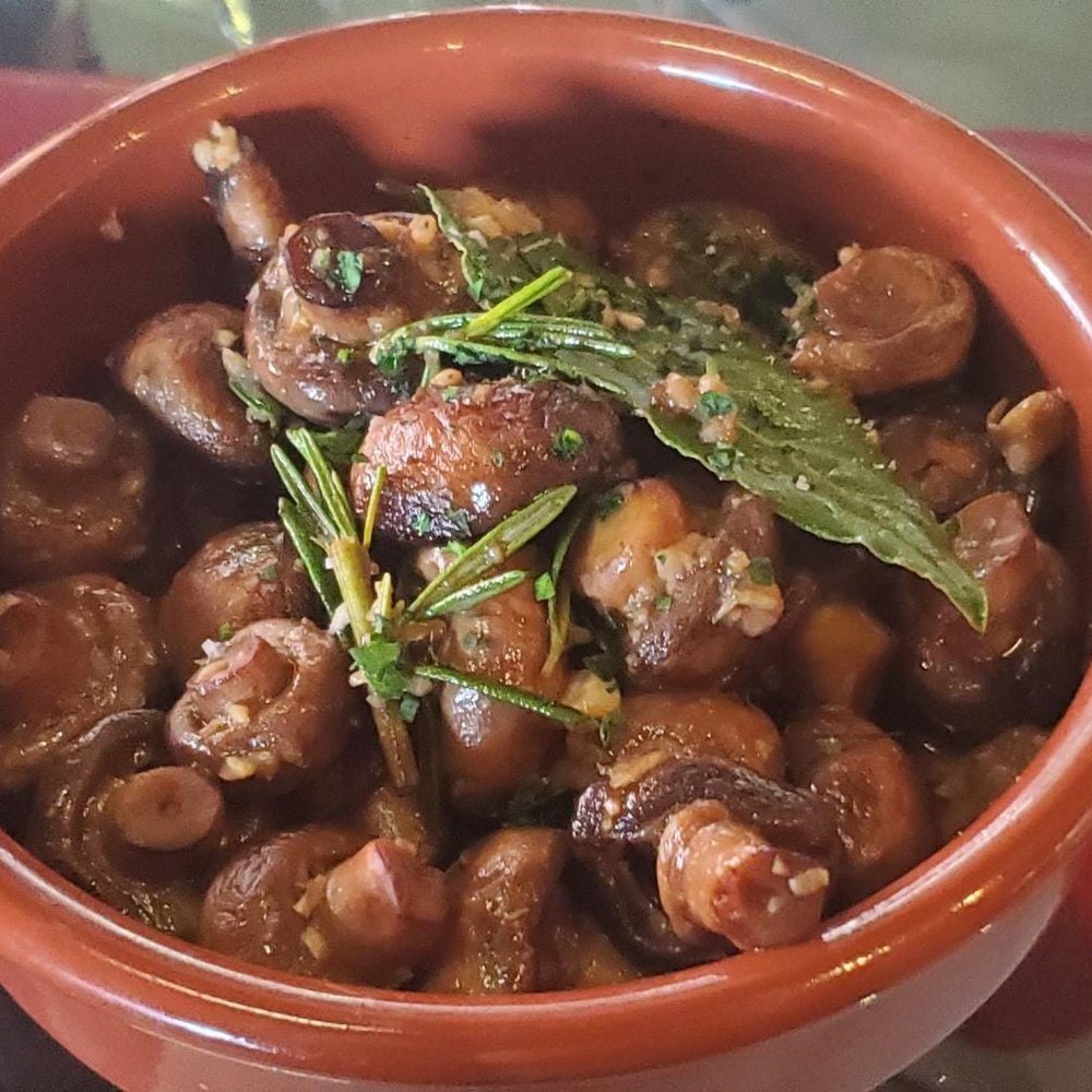 Jaleo - Setas al ajillo (sauteed button mushrooms in a garlic and white wine sauce) - Spanish Near Me - Washington, DC, District of Columbia Jaleo - Setas al ajillo (sauteed button mushrooms in a garlic and white wine sauce) - Spanish Near Me - Washington, DC, District of Columbia