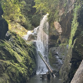 Southern Outlaw Adventures - One of many waterfalls - Boat Tours Near Me - Salem, South Carolina Southern Outlaw Adventures - One of many waterfalls - Boat Tours Near Me - Salem, South Carolina