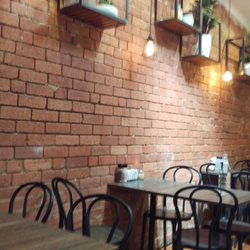 Andy's Place - Seating