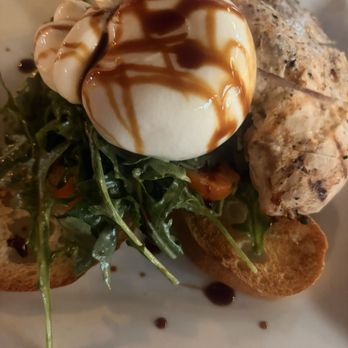 Jamison Publick House - Burrata salad with grilled chicken - American Near Me - Pennsburg, Pennsylvania
