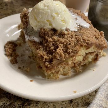 Carolyn's Cafe - Coffee Cake with Butter - Breakfast & Brunch Near Me - Redlands, California