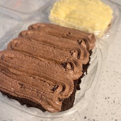 Delectablez - Chocolate cake & Butta cake