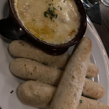 Barrel & Vine - American Near Me - Lemont, Illinois