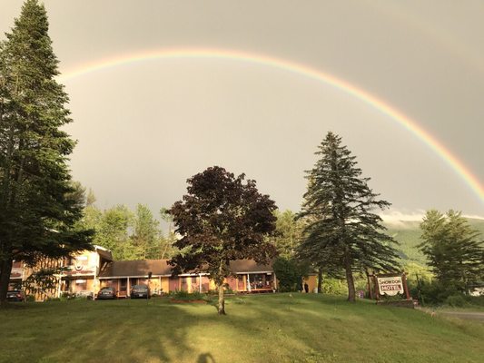 Snowdon Chalet Motel by null