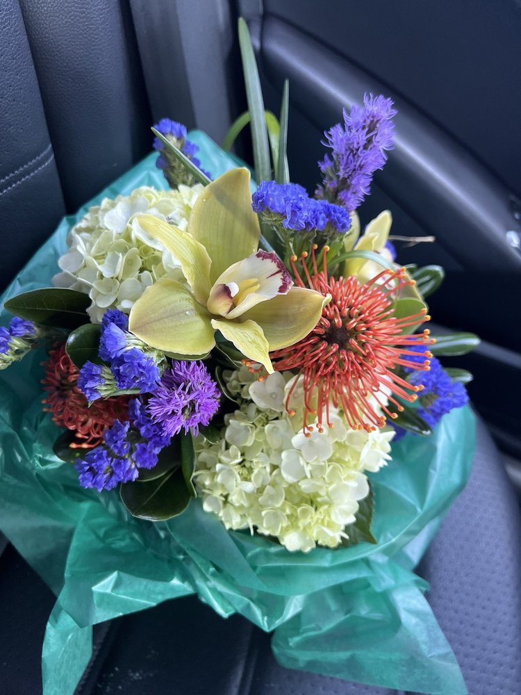 BAY HILL FLORIST Updated September 2024 35 Photos & 23 Reviews
