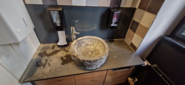 HANS IM GLÜCK - MÜNCHEN Isarpost by null