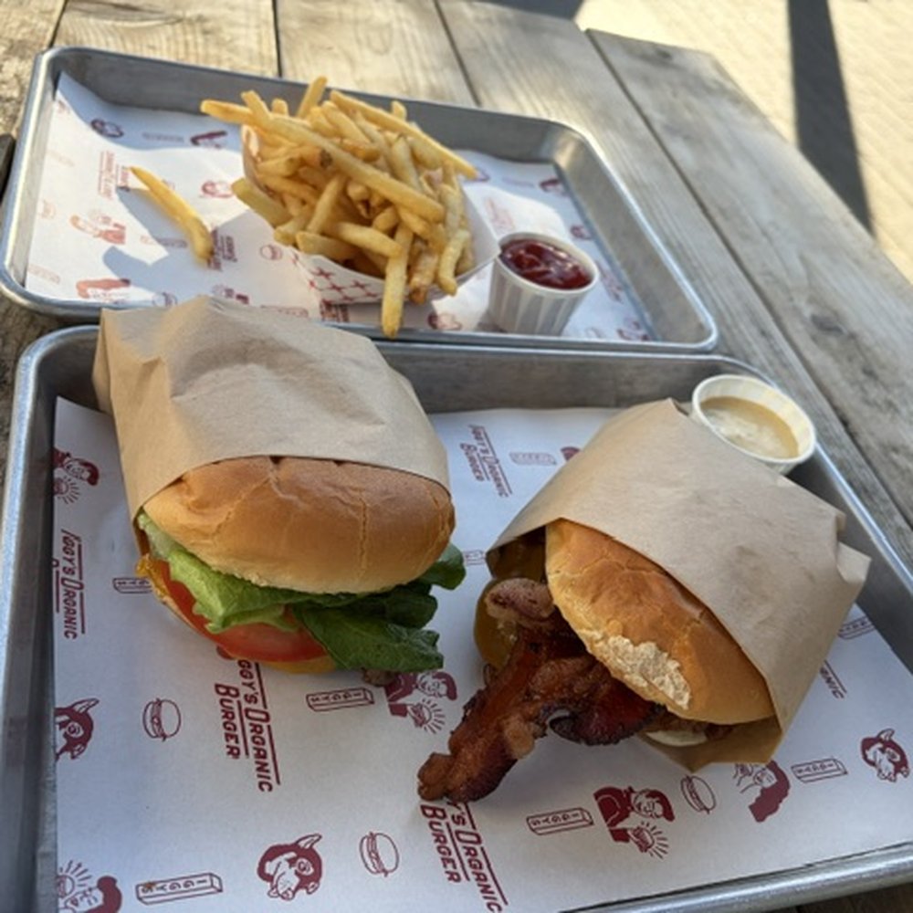 Iggy's Burger - Rodeo and Iggy Burgers - Burgers Near Me - Sebastopol, California Iggy's Burger - Rodeo and Iggy Burgers - Burgers Near Me - Sebastopol, California