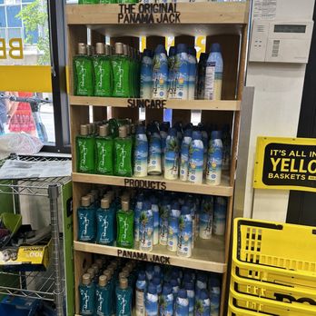DGX - Sunscreen and Aloe Vera located next to the entrance. - Convenience Stores Near Me - Nashville, Tennessee
