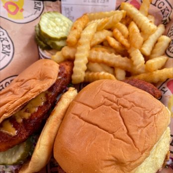 Dave's Hot Chicken - Chicken Shop Near Me - Clackamas, Oregon Dave's Hot Chicken - Chicken Shop Near Me - Clackamas, Oregon