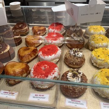 Time Out Market - More donuts - Public Markets Near Me - Lisbon, 11 Time Out Market - More donuts - Public Markets Near Me - Lisbon, 11